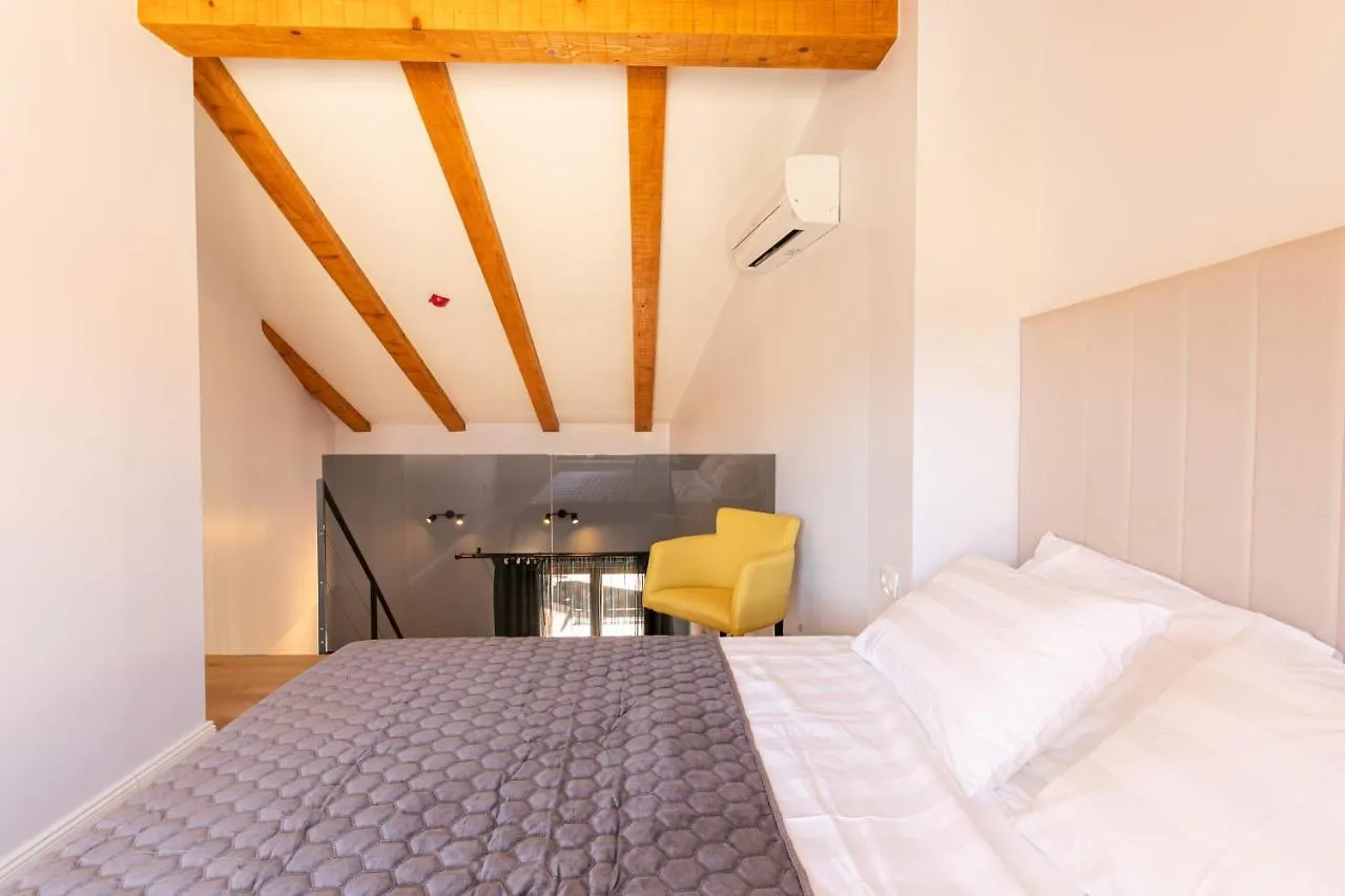 Jupiter Center Apartments Pula 0*,